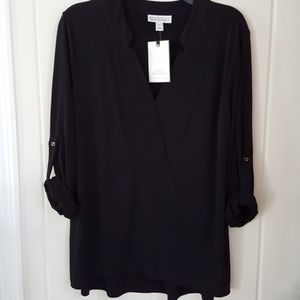 Black V-Neck Roll Sleeve Top